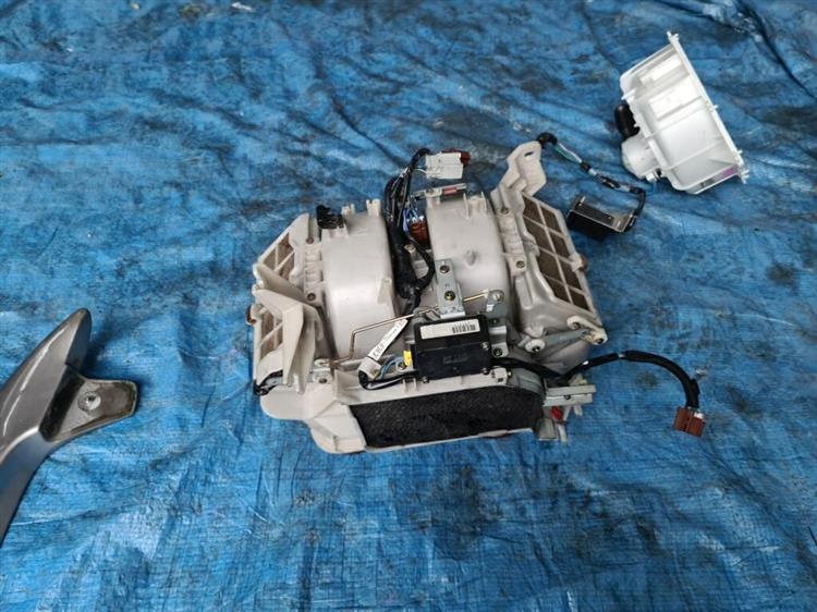 Мотор печки Хонда Легенд в Подольске 206136
