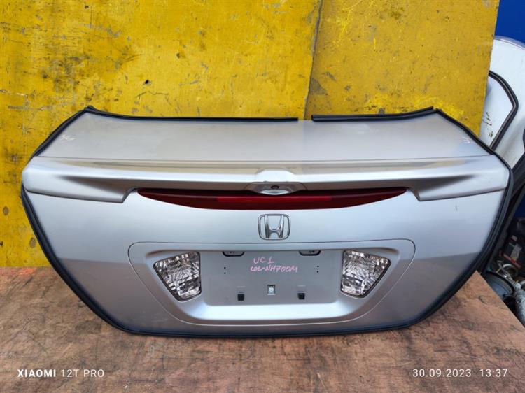 Крышка багажника Хонда Инспаер в Подольске 652201